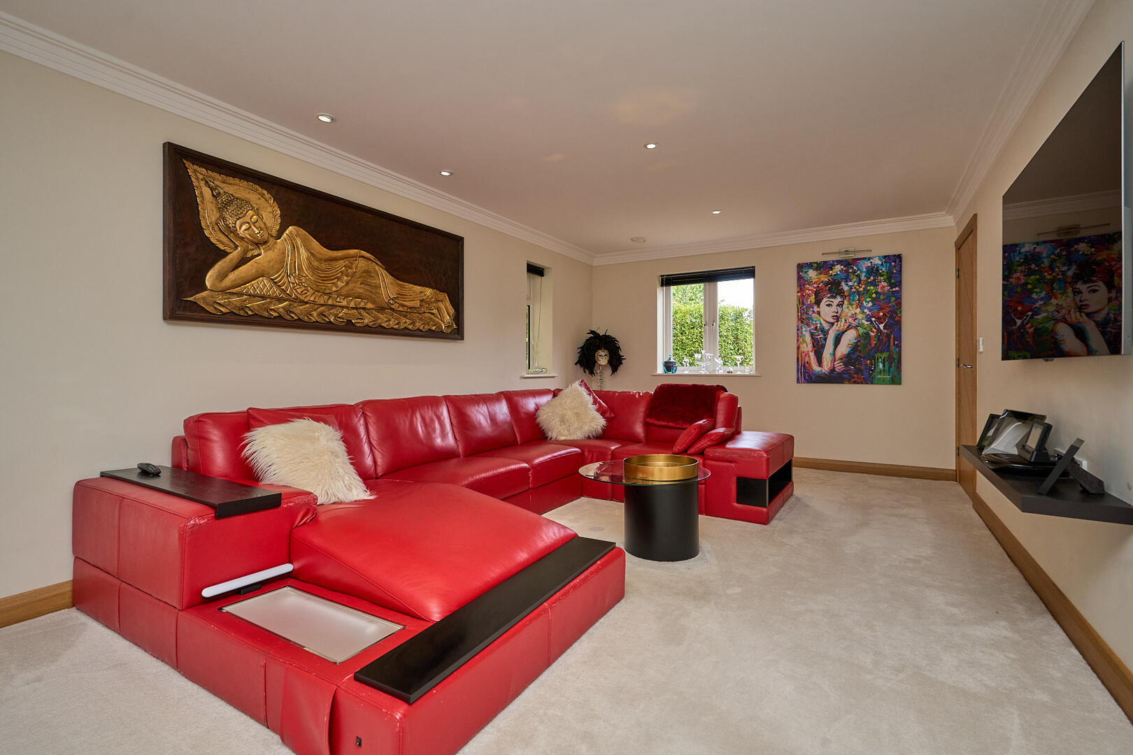 5 bed property in Grove Road, Ryde